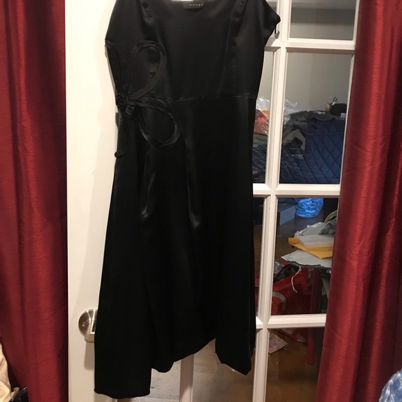 Rosas dress - Picture 2 of 9